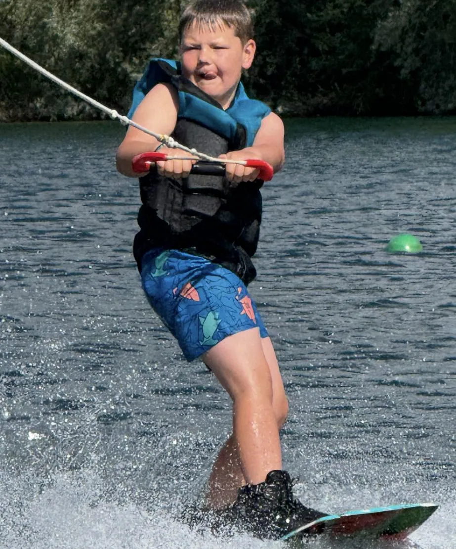 4 Lakes Waterski School - Watersports on the Cotswold Lakes