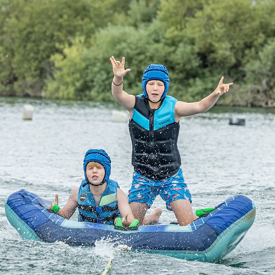 4 Lakes Waterski School - Watersports on the Cotswold Lakes
