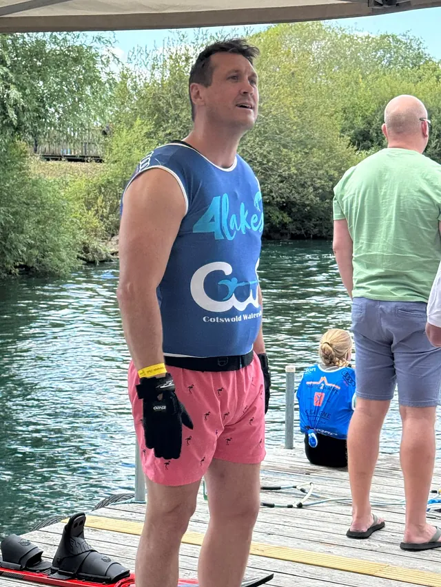 4 Lakes Waterski School - Watersports on the Cotswold Lakes