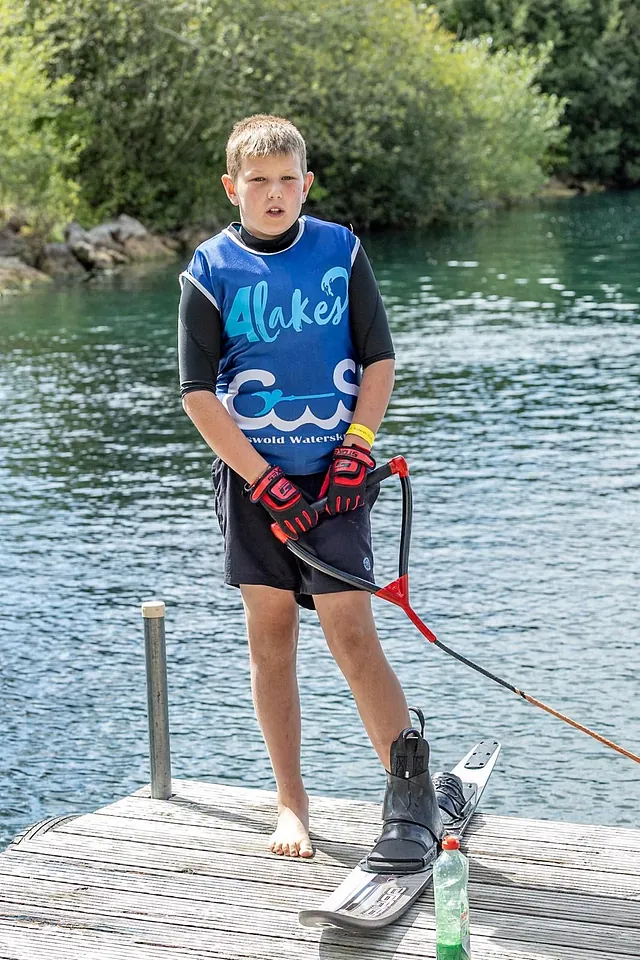 4 Lakes Waterski School - Watersports on the Cotswold Lakes