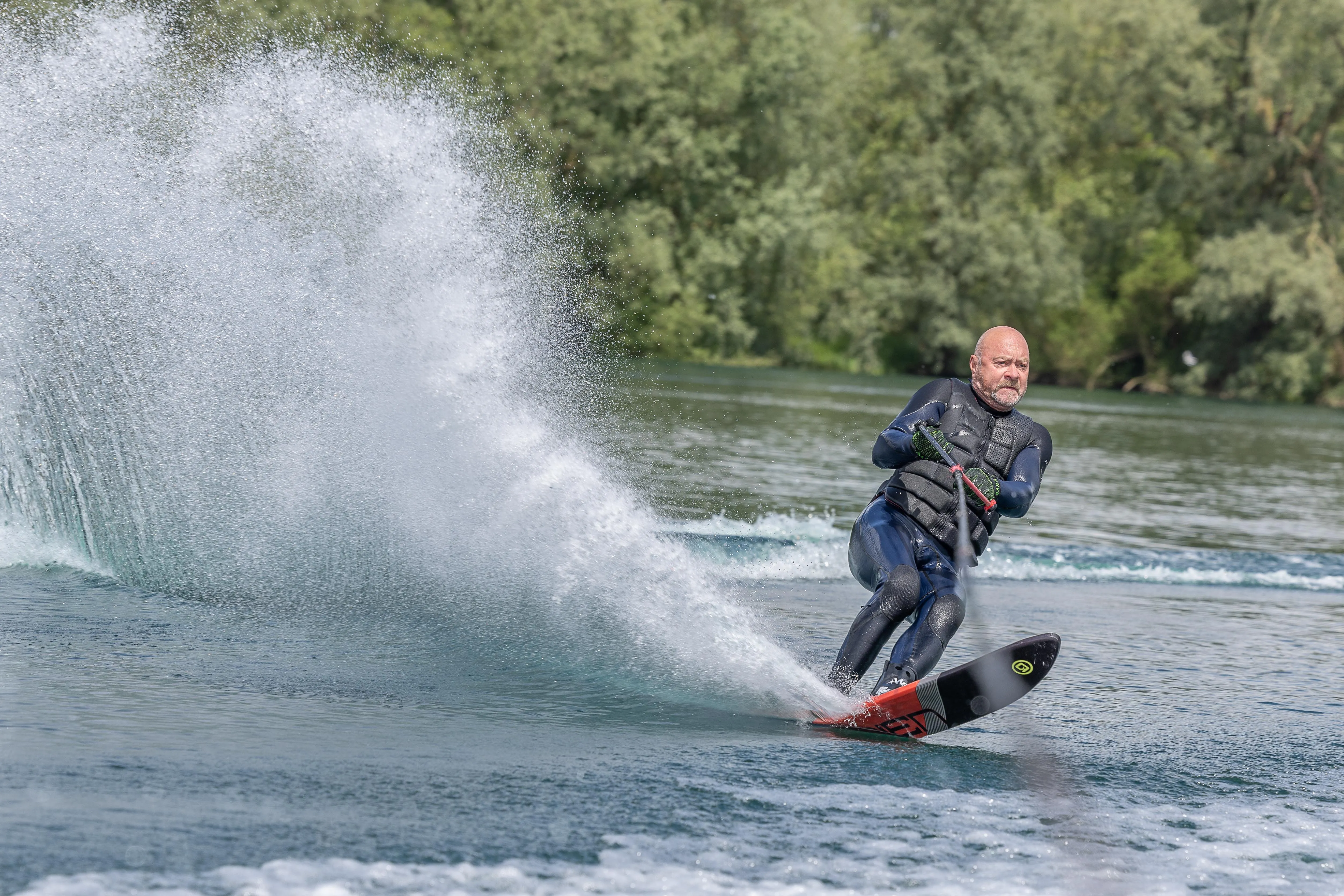 Waterskiing on the Cotswold Water Park
