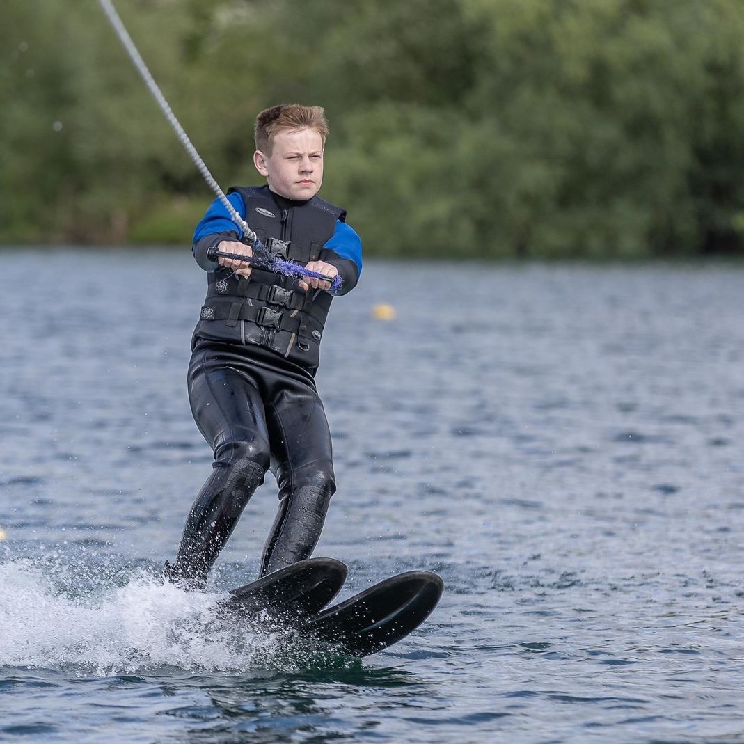 Water skiing on the cotswolds lakes