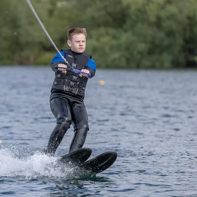Water skiing on the cotswolds lakes