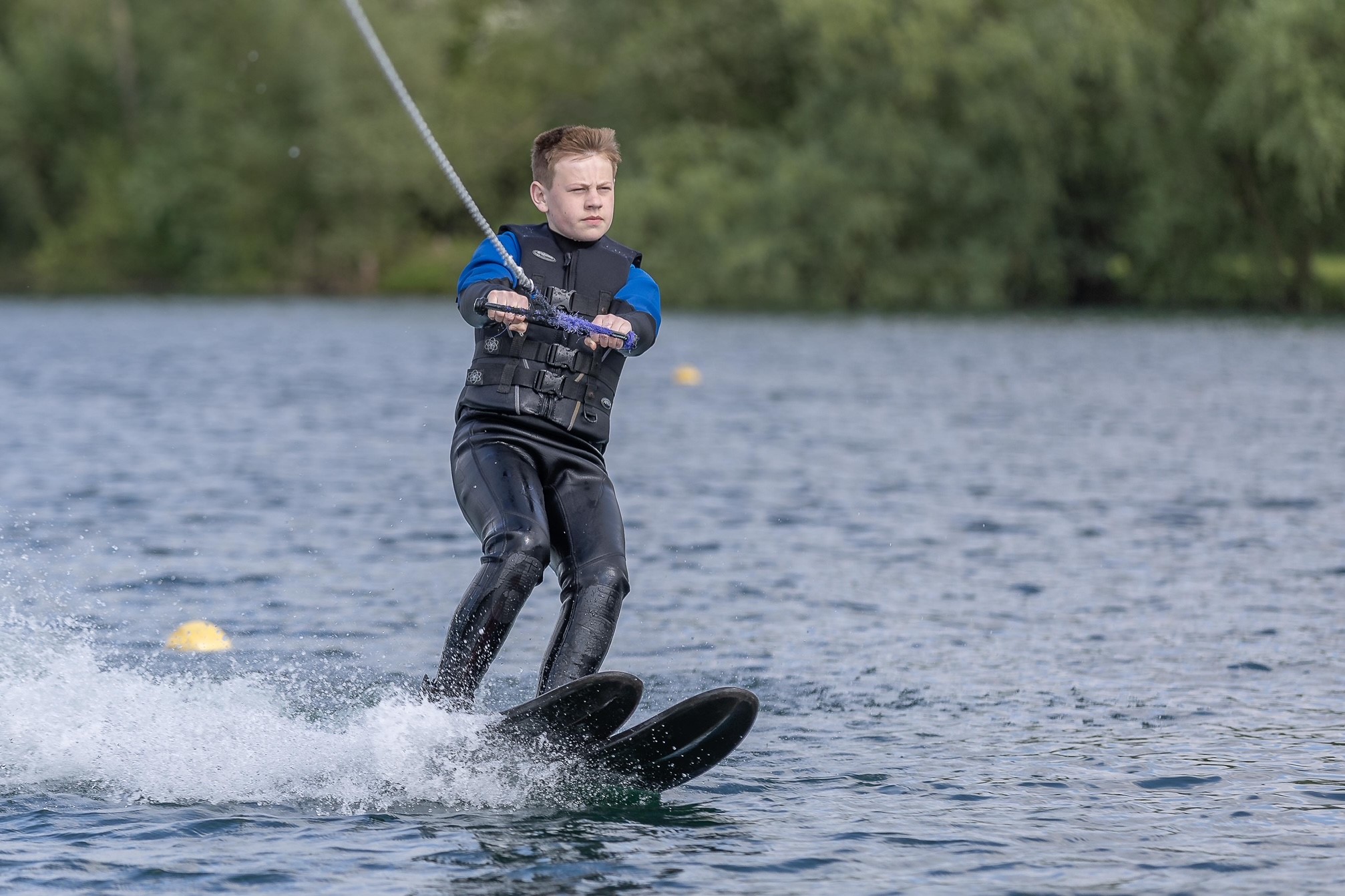 Book Your Waterskiing Sessions on the Cotswold Water Park