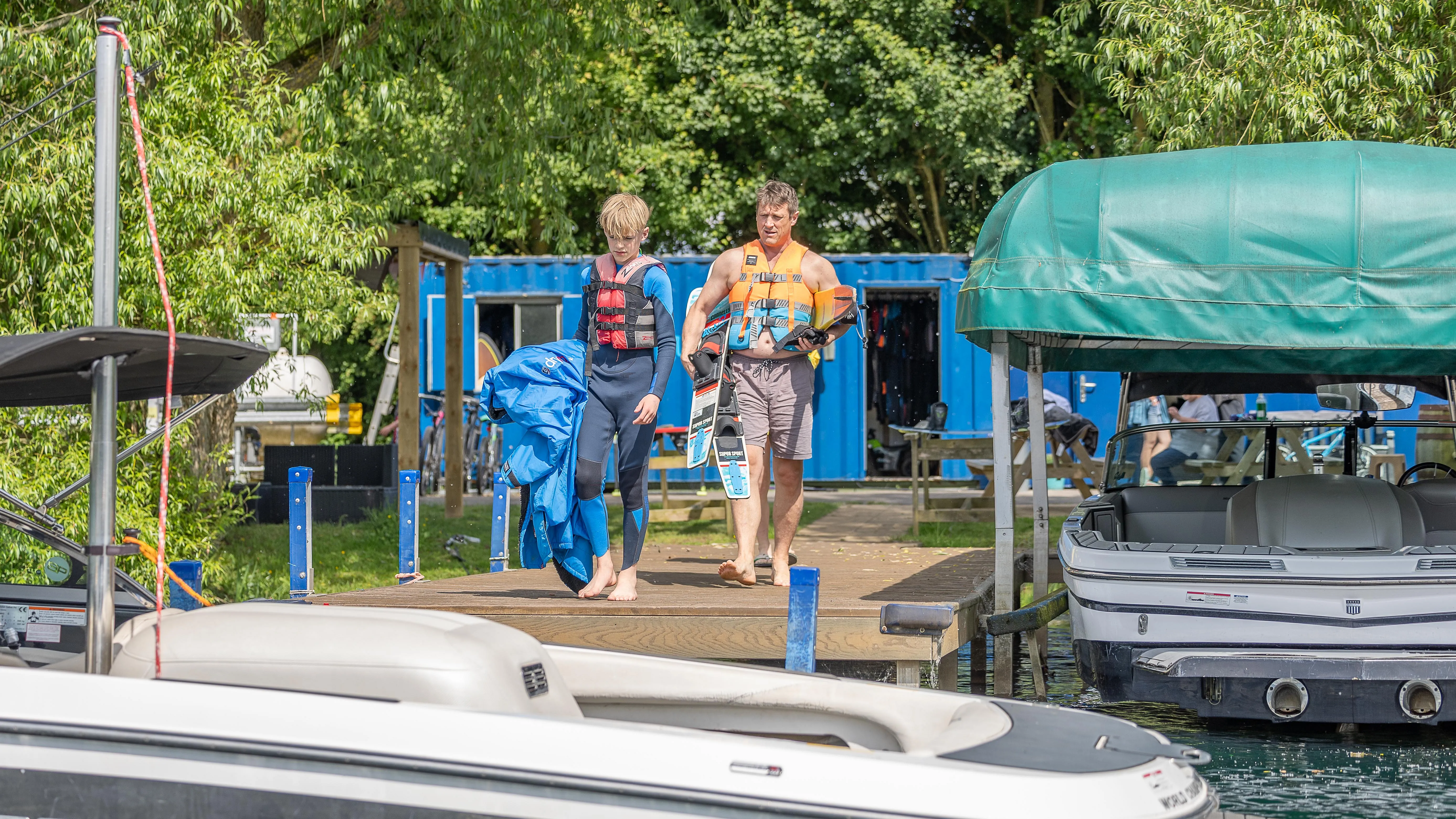 Waterskiing lesson