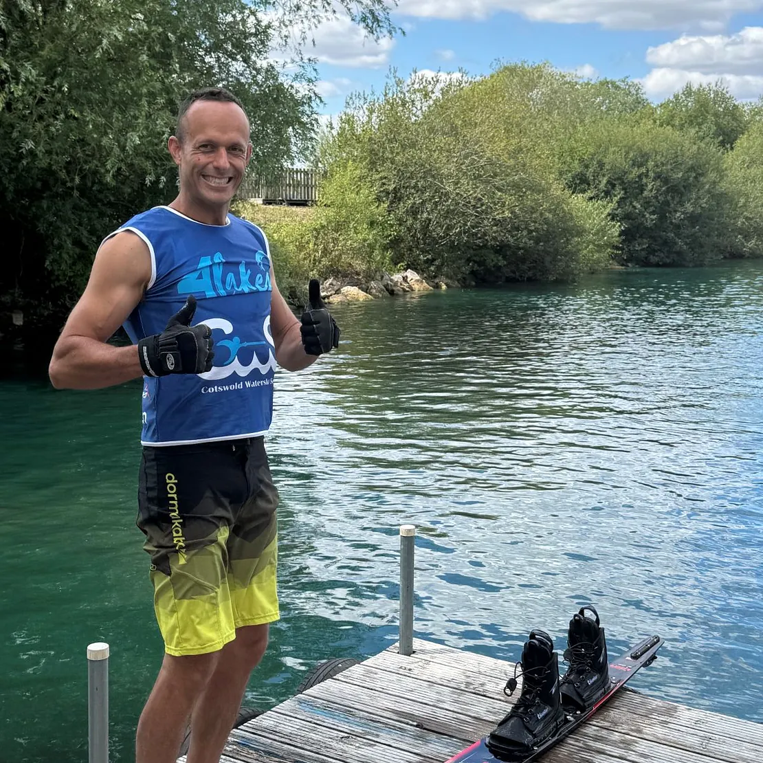 4 Lakes Waterski School - Watersports on the Cotswold Lakes