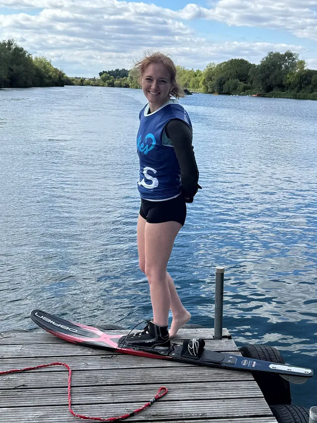 4 Lakes Waterski School - Watersports on the Cotswold Lakes