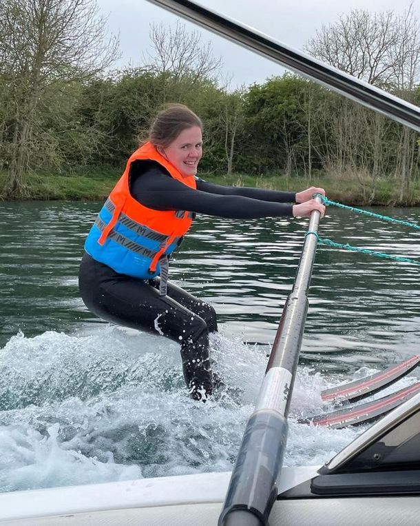 4 Lakes Waterski School Book Your Waterskiing Sessions Today