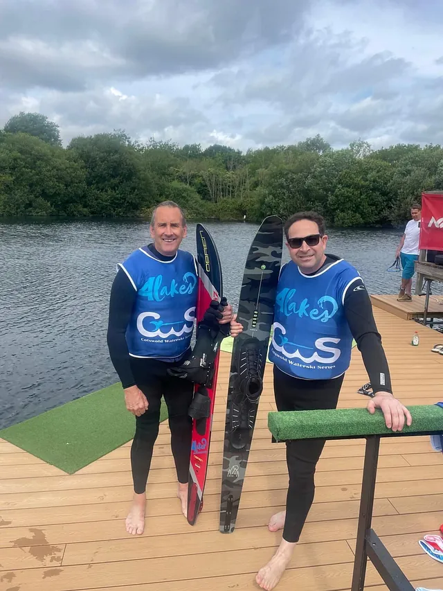 4 Lakes Waterski School - Watersports on the Cotswold Lakes
