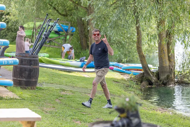 Fun at 4 Lakes Waterski School