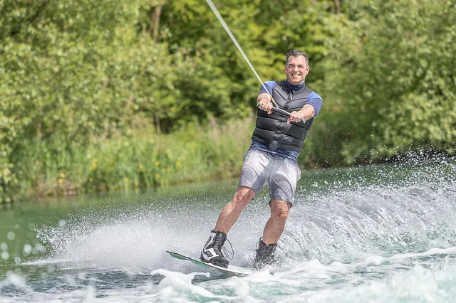Wakeboarding on the Cotswold water park