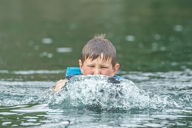 4 Lakes Waterski School - Watersports on the Cotswold Lakes