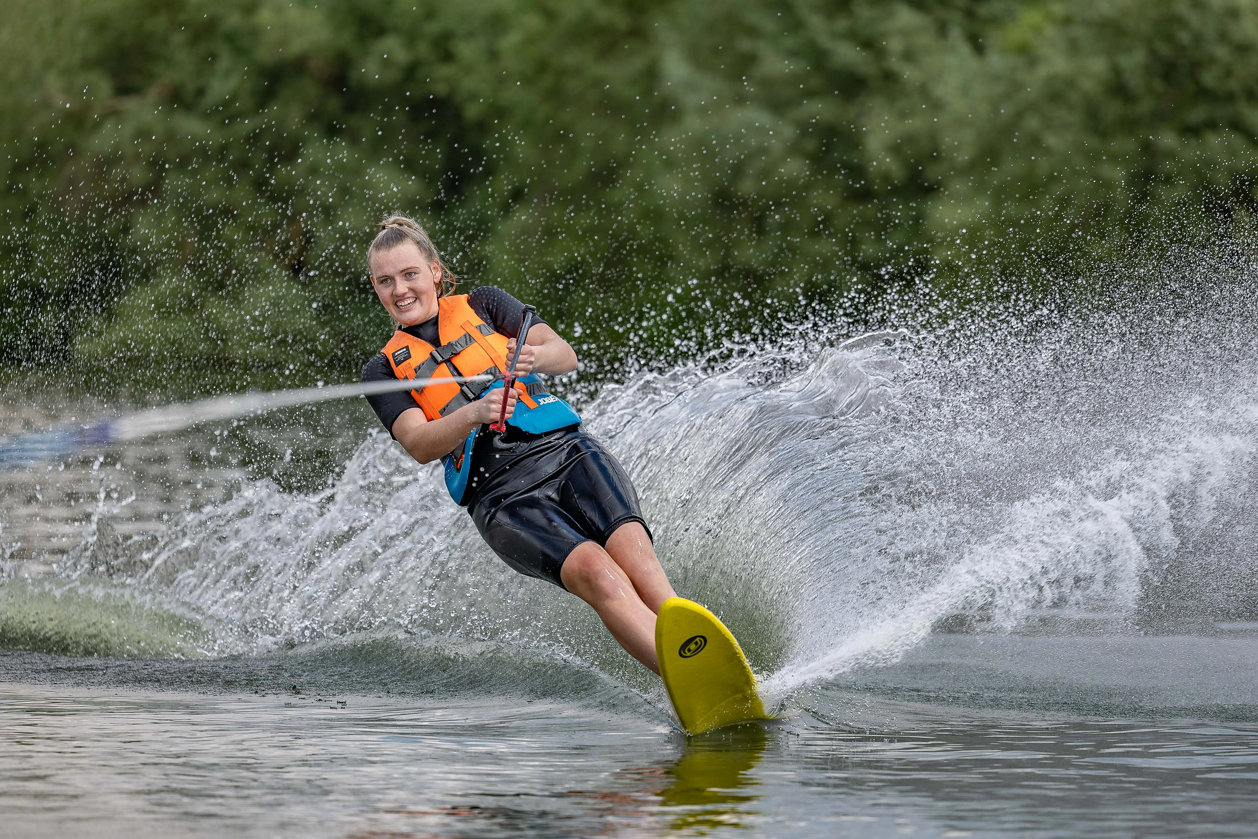 Waterskiing on the Cotswold Water Park